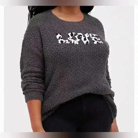 Torrid Grey Drop Shoulder ‘Love’ Cow Print Sweater Size 3X - Picture 1 of 5